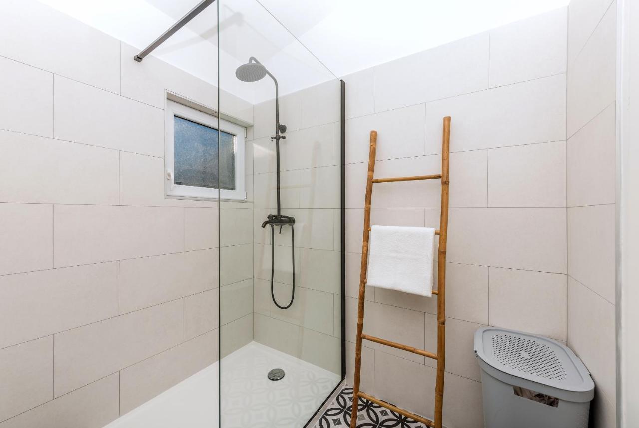 Vista Mare Apartment - 3 Bedroom, Sea View Makarska Buitenkant foto